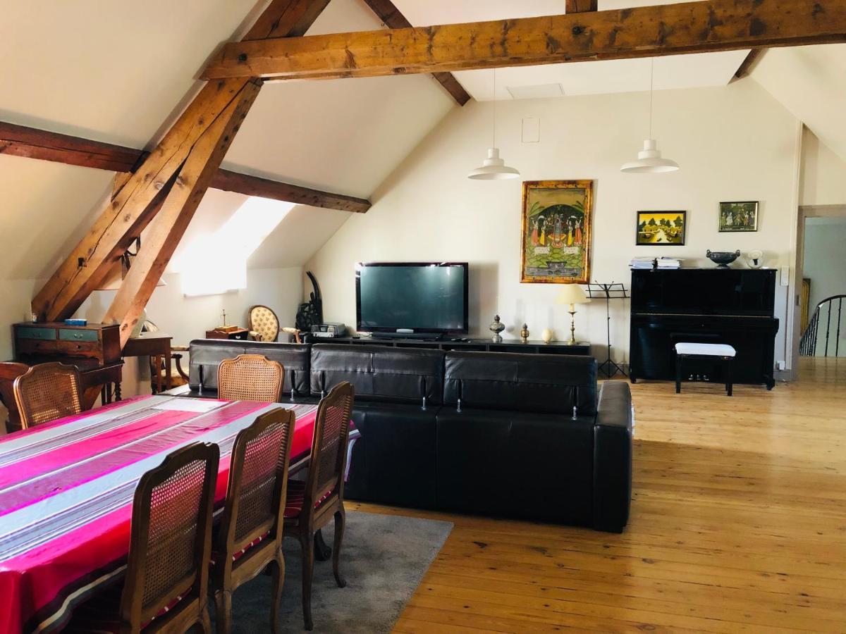 Bed and Breakfast Le Donjon D'Anthon Zewnętrze zdjęcie